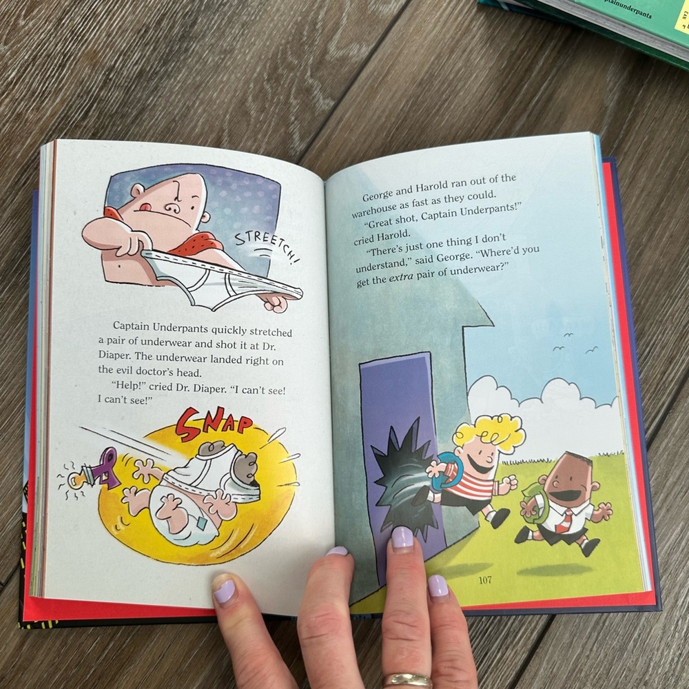 CAPTAIN UNDERPANTS 4 Books - Picture 5 of 10